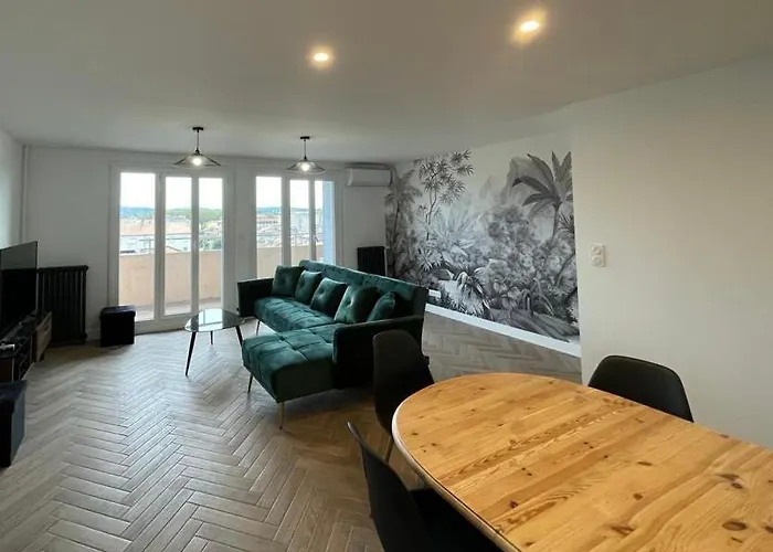 Cosy Avec Vue Imprenable Sur La Cite Daire